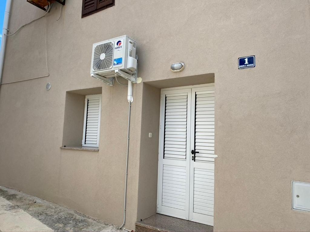 Skunca'S House (Adults Only) Hotel Novalja Luaran gambar